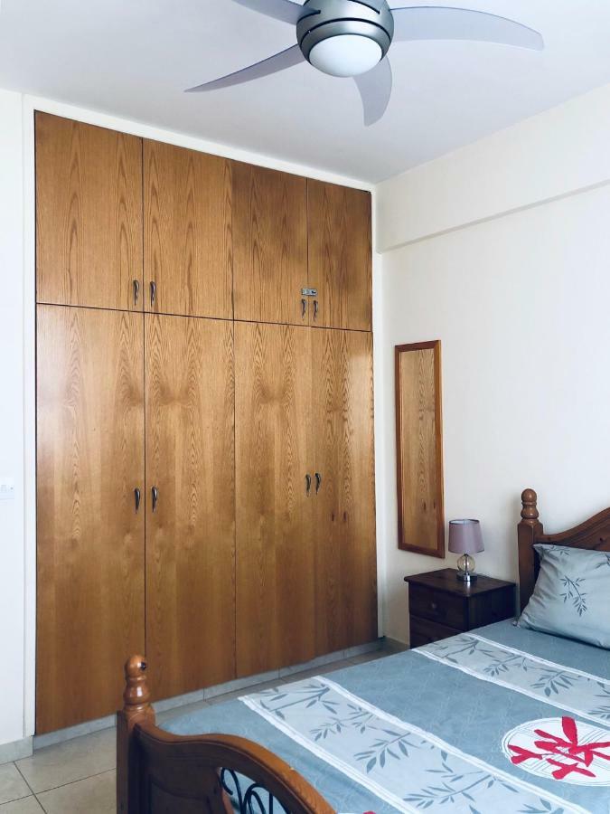 Private Apartment At Aristo Universe III With Pool Paphos Esterno foto